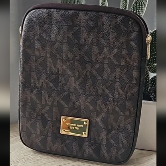 Michael Kors Dark Brown Messenger Bag - Picture 1 of 13